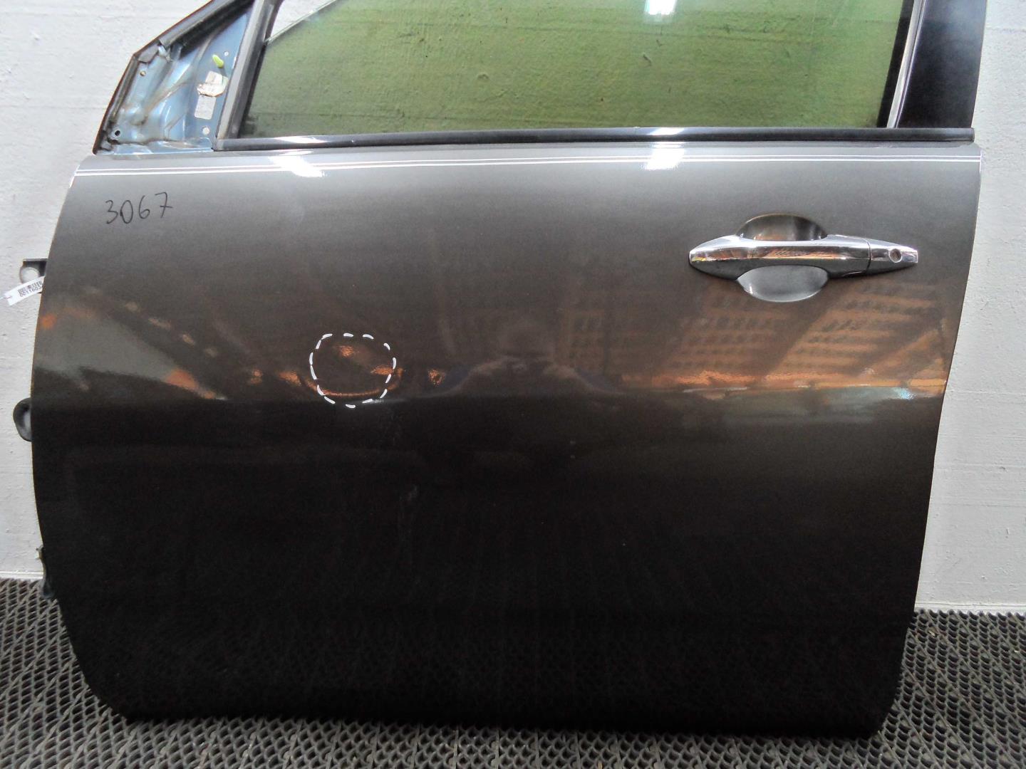 Дверь передняя левая