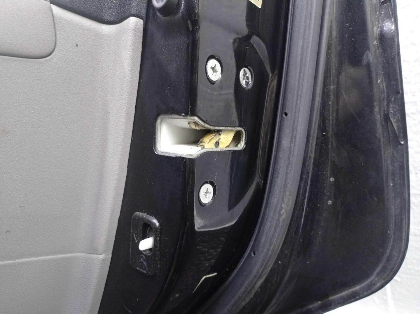 Стеклоподъемник электр. задний правый