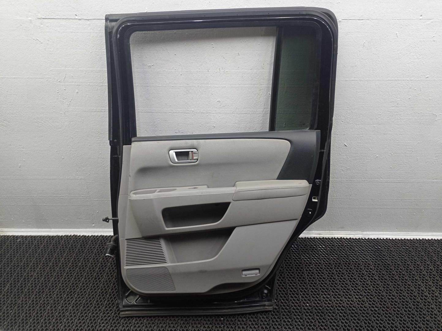 Стеклоподъемник электр. задний правый