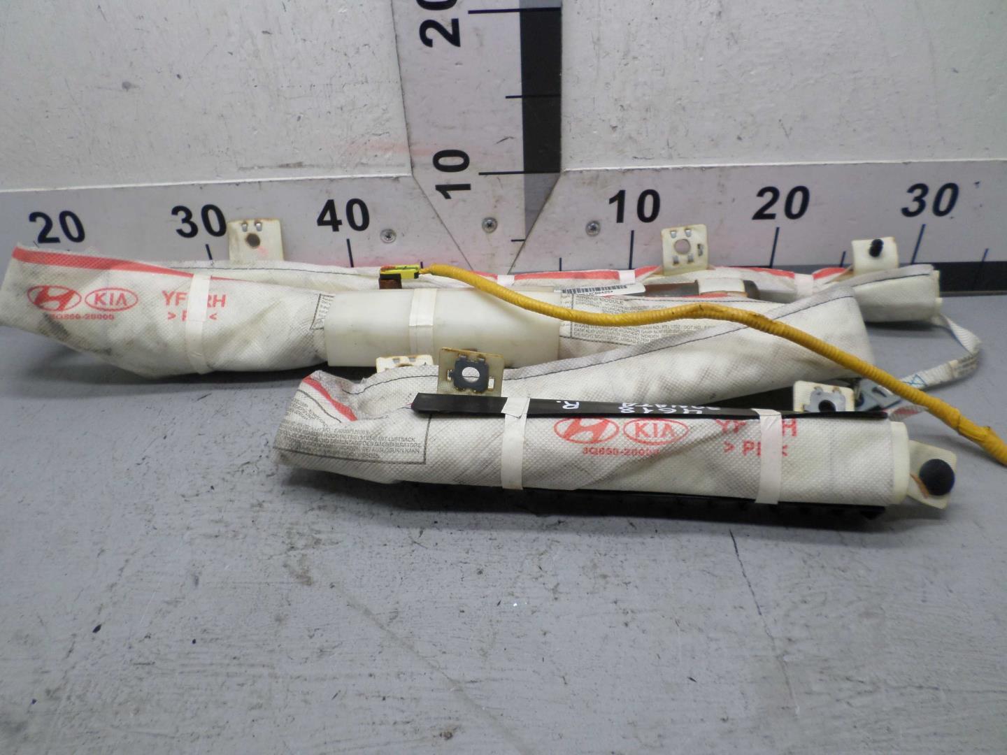 Подушка безопасности боковая (шторка)