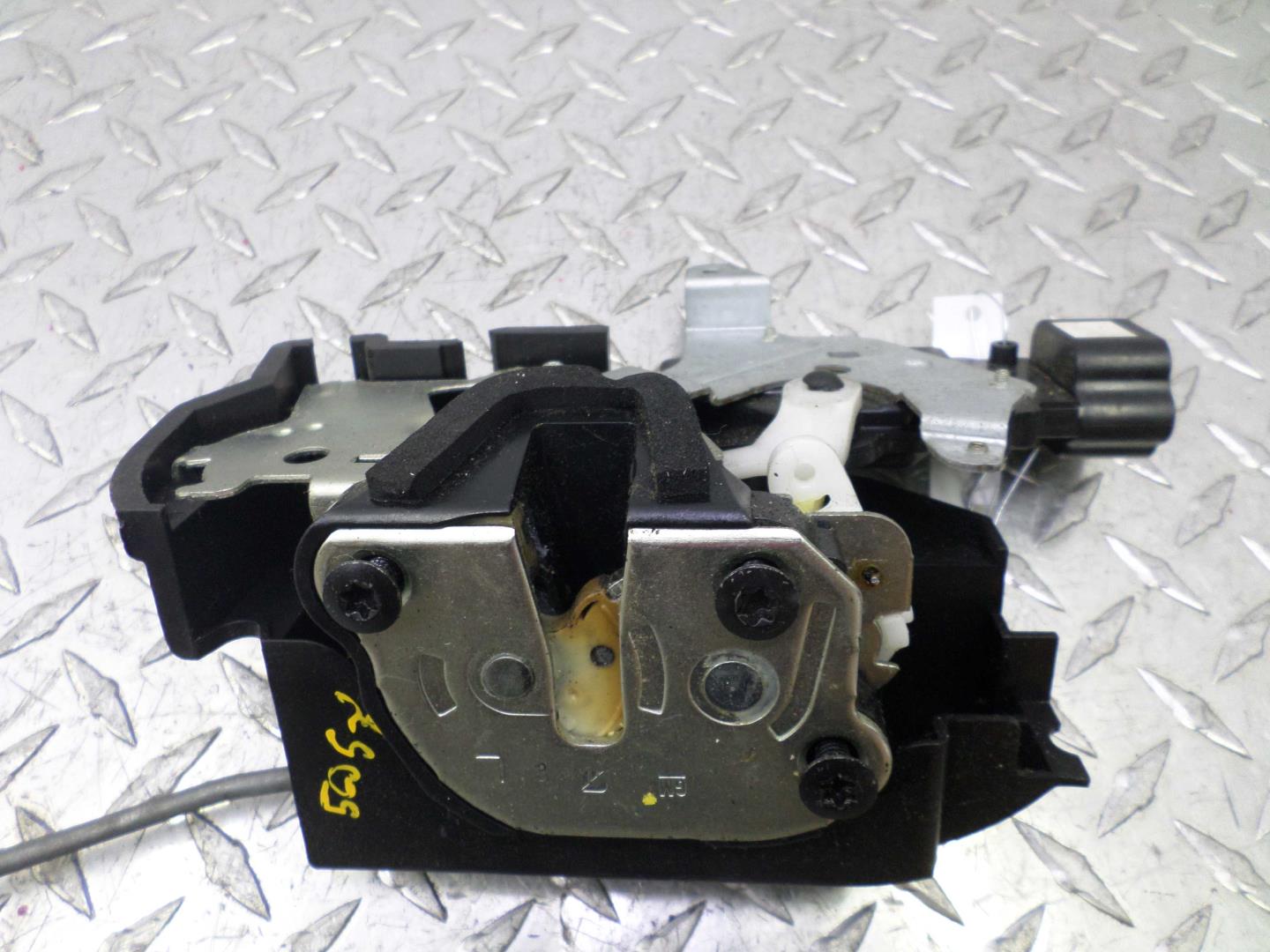 Замок багажника