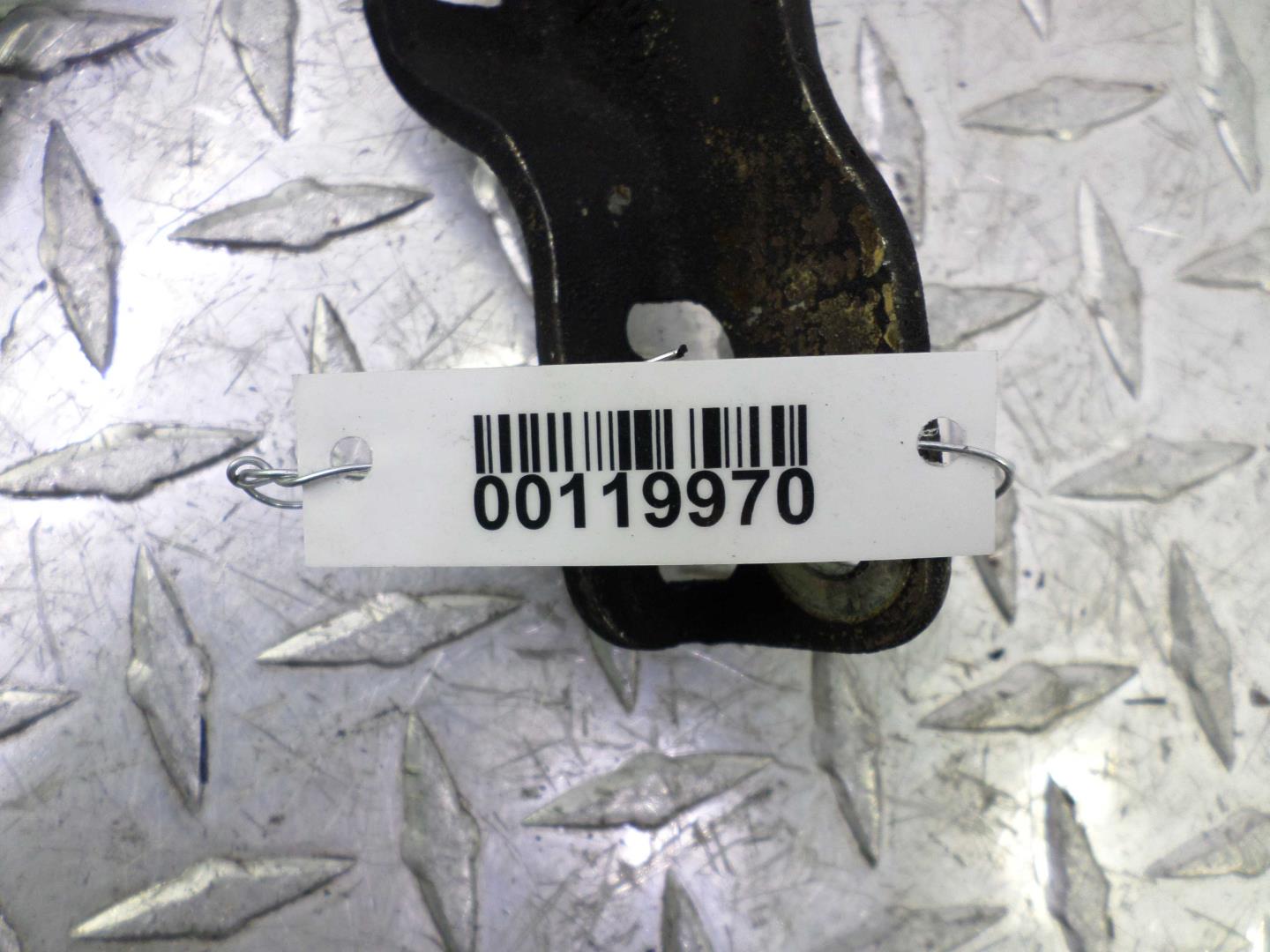 Петля капота левая