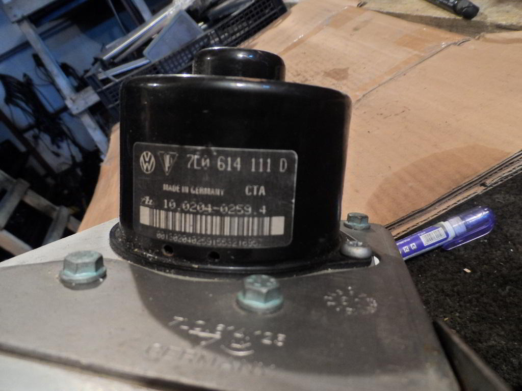 Блок ABS (насос)