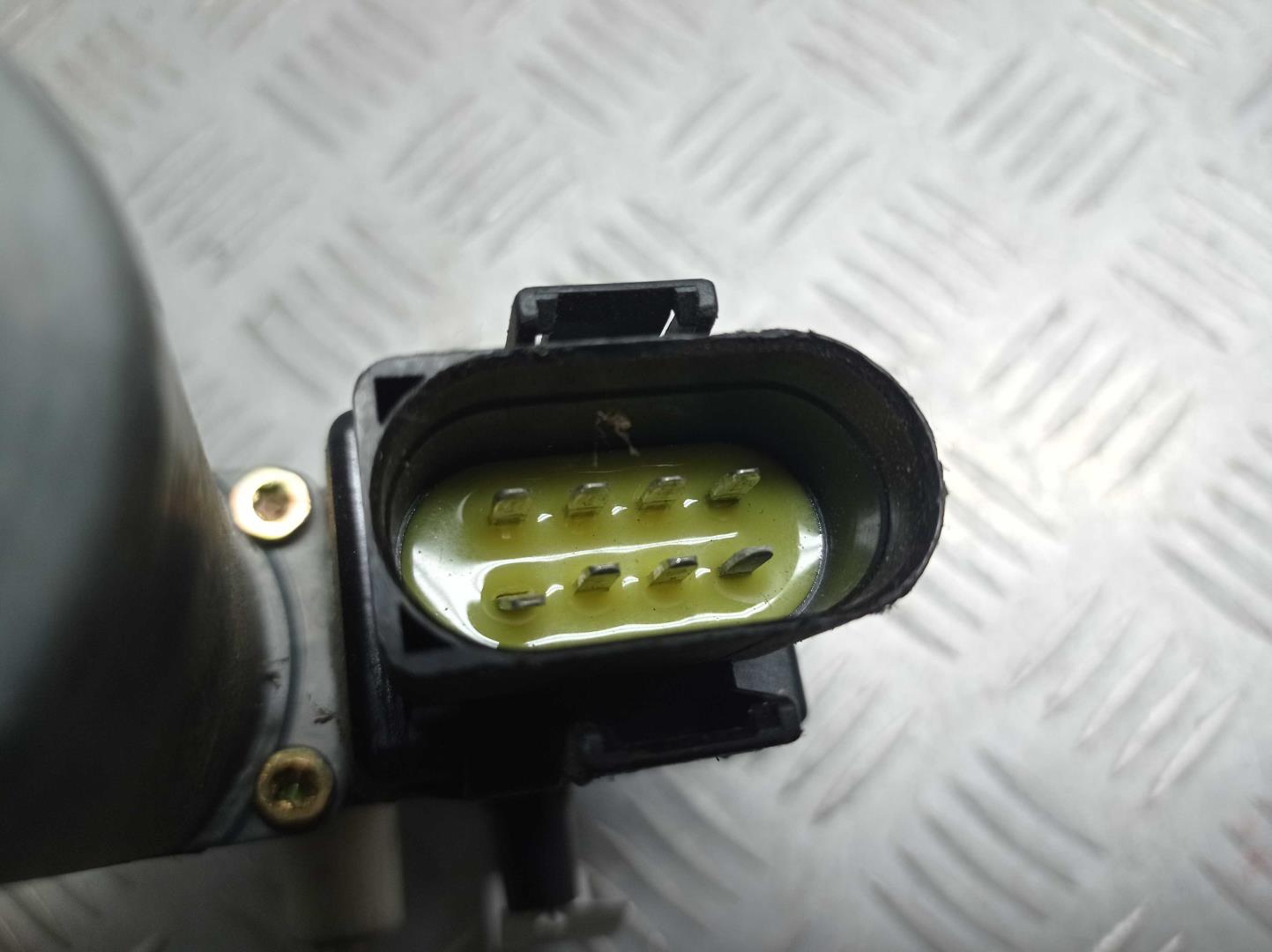 Моторчик стеклоподъемника