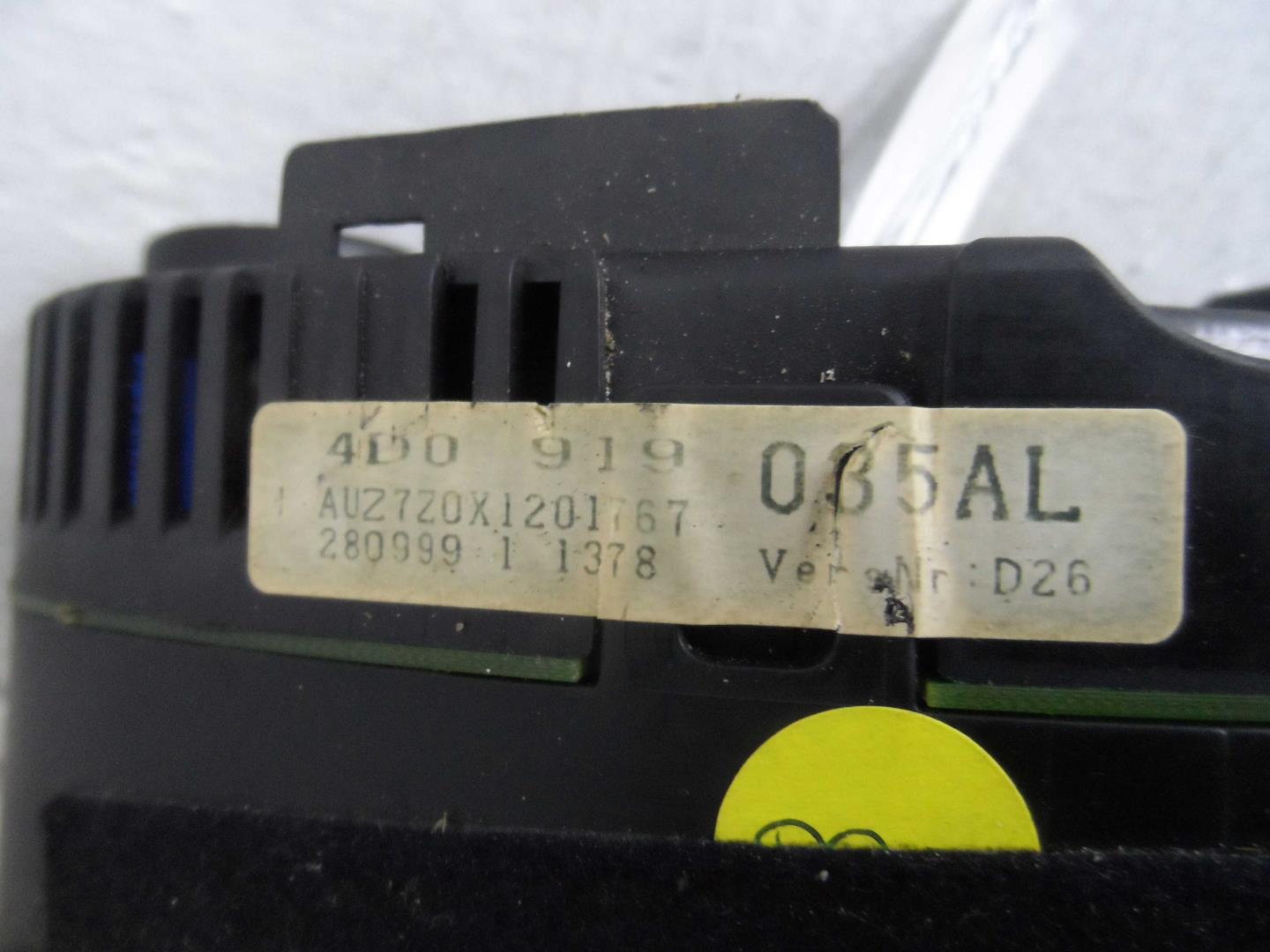 Панель приборов