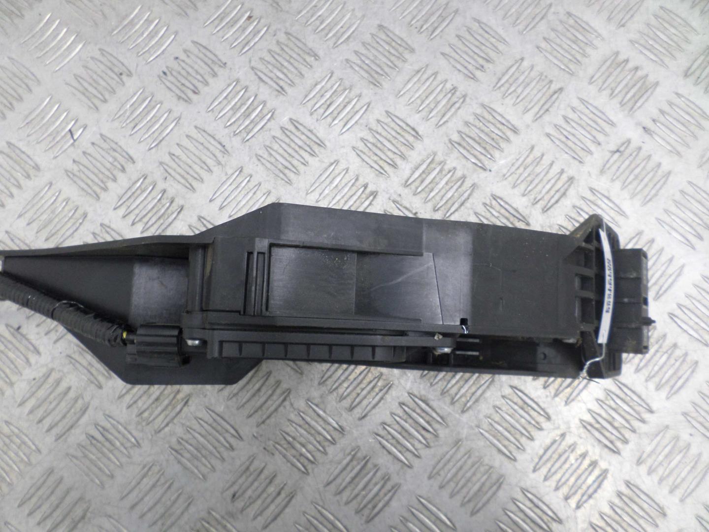 Педаль газа