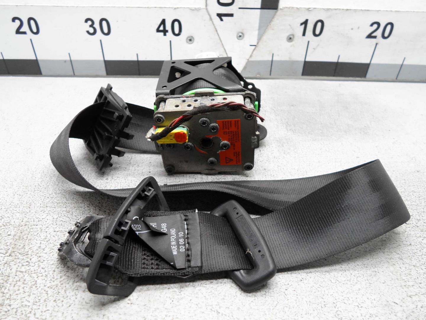 Ремень безопасности