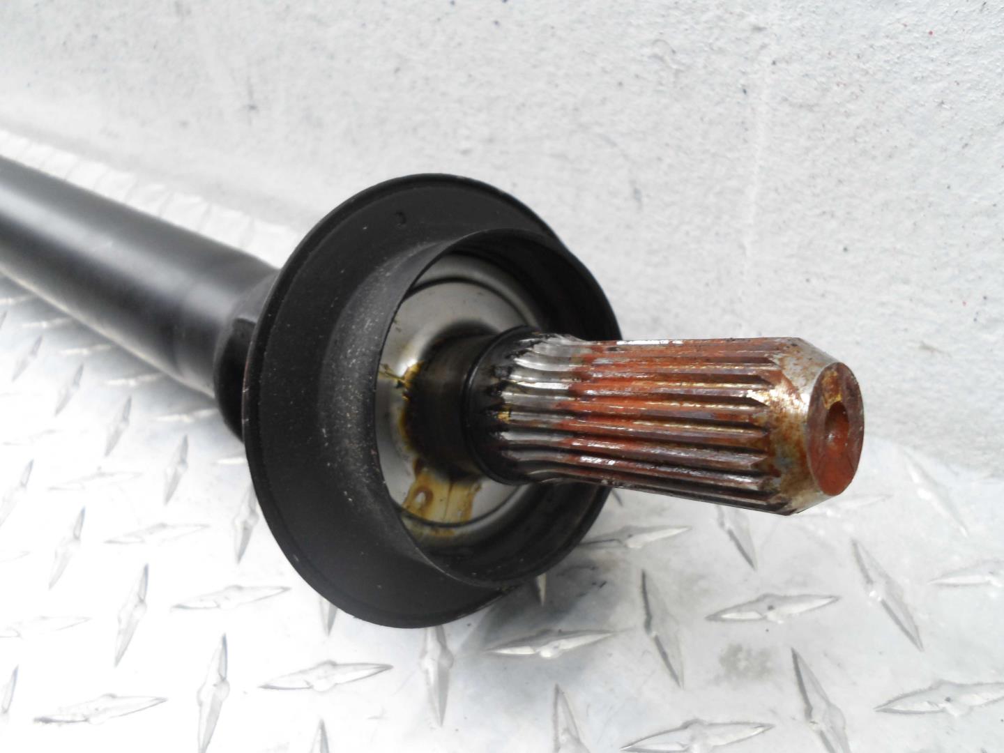 Вал карданный передний