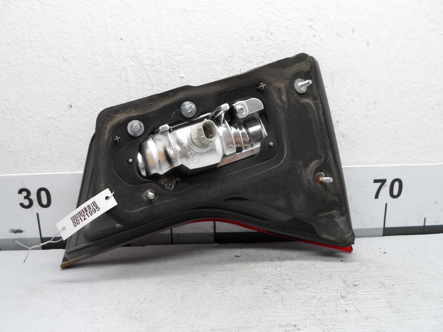 Фонарь задний внутренний левый