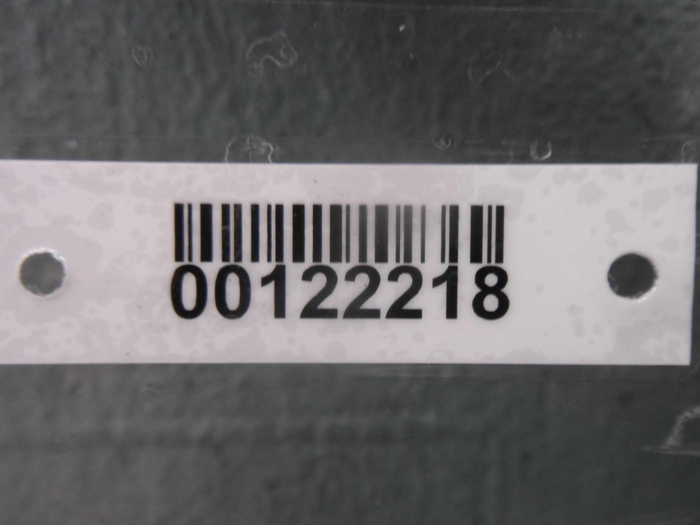 Стекло двери задней левой