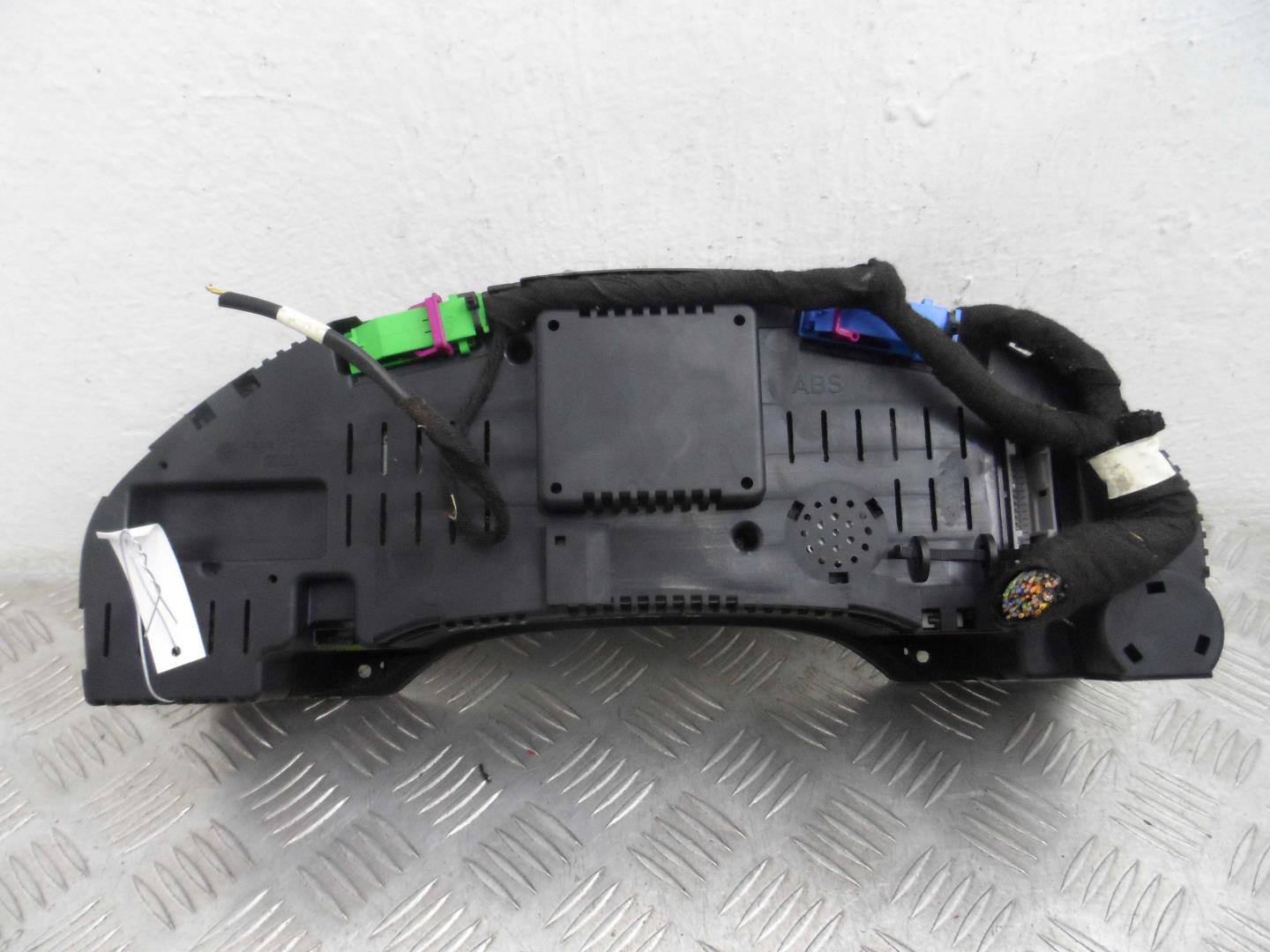 Панель приборов