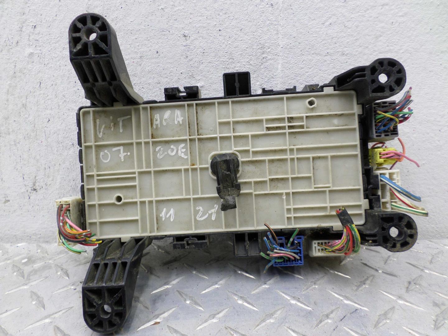 Блок предохранителей