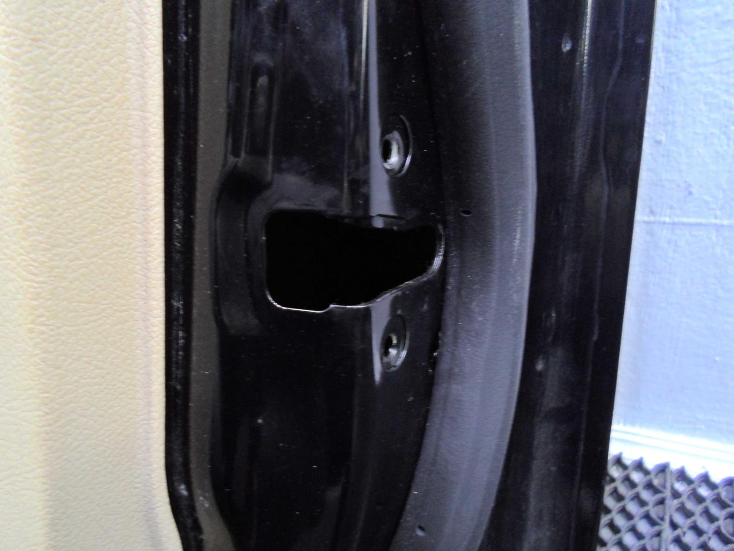 Дверь передняя правая