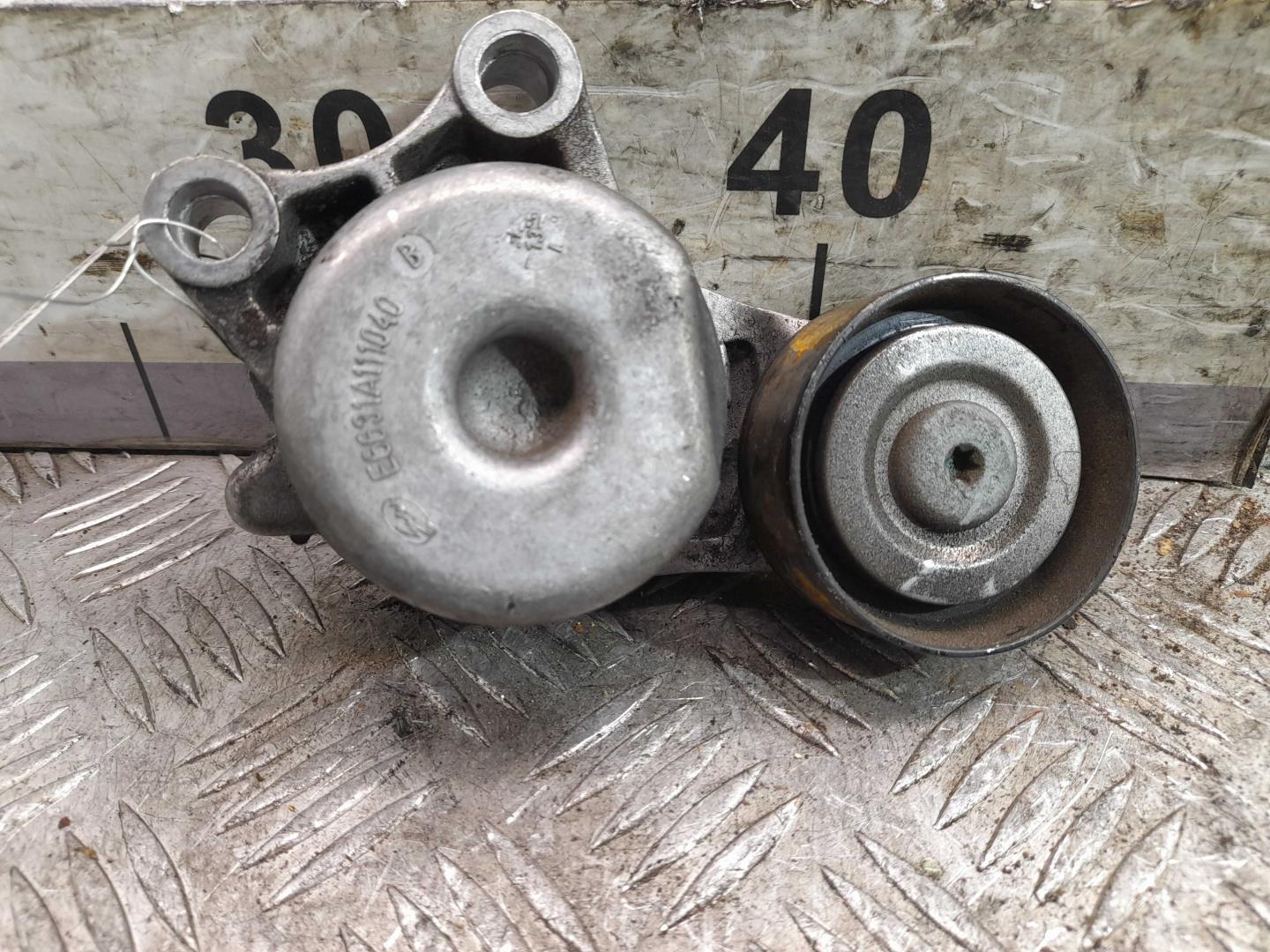 Натяжитель ремня