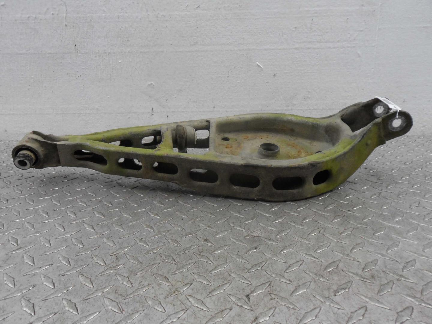 Рычаг задний правый