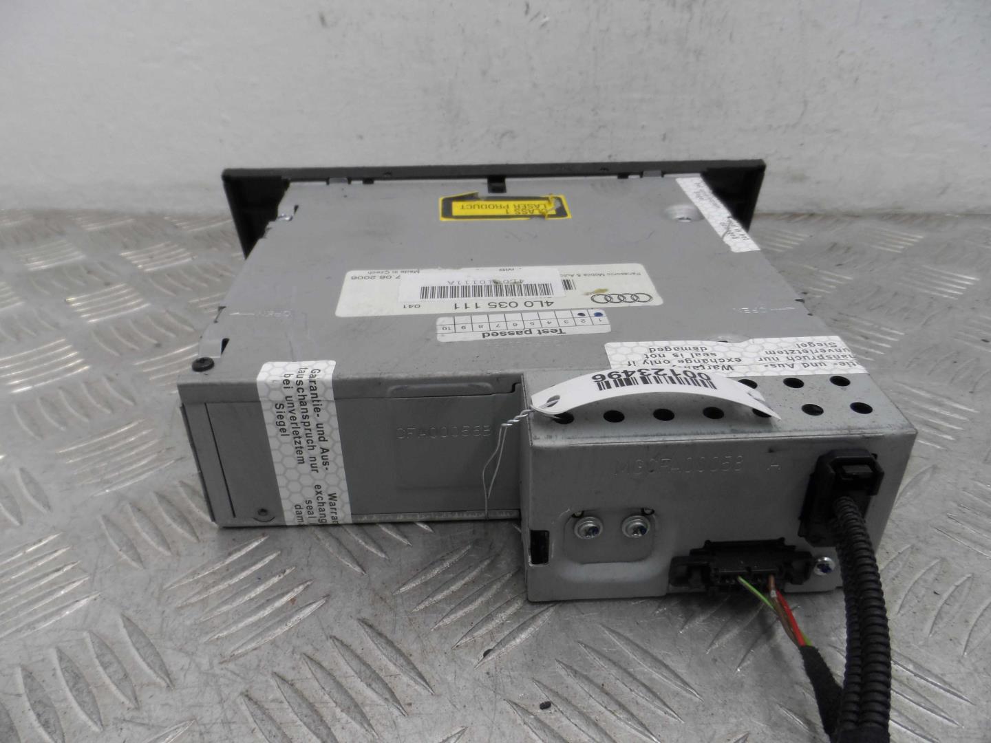 Проигрыватель CD/DVD