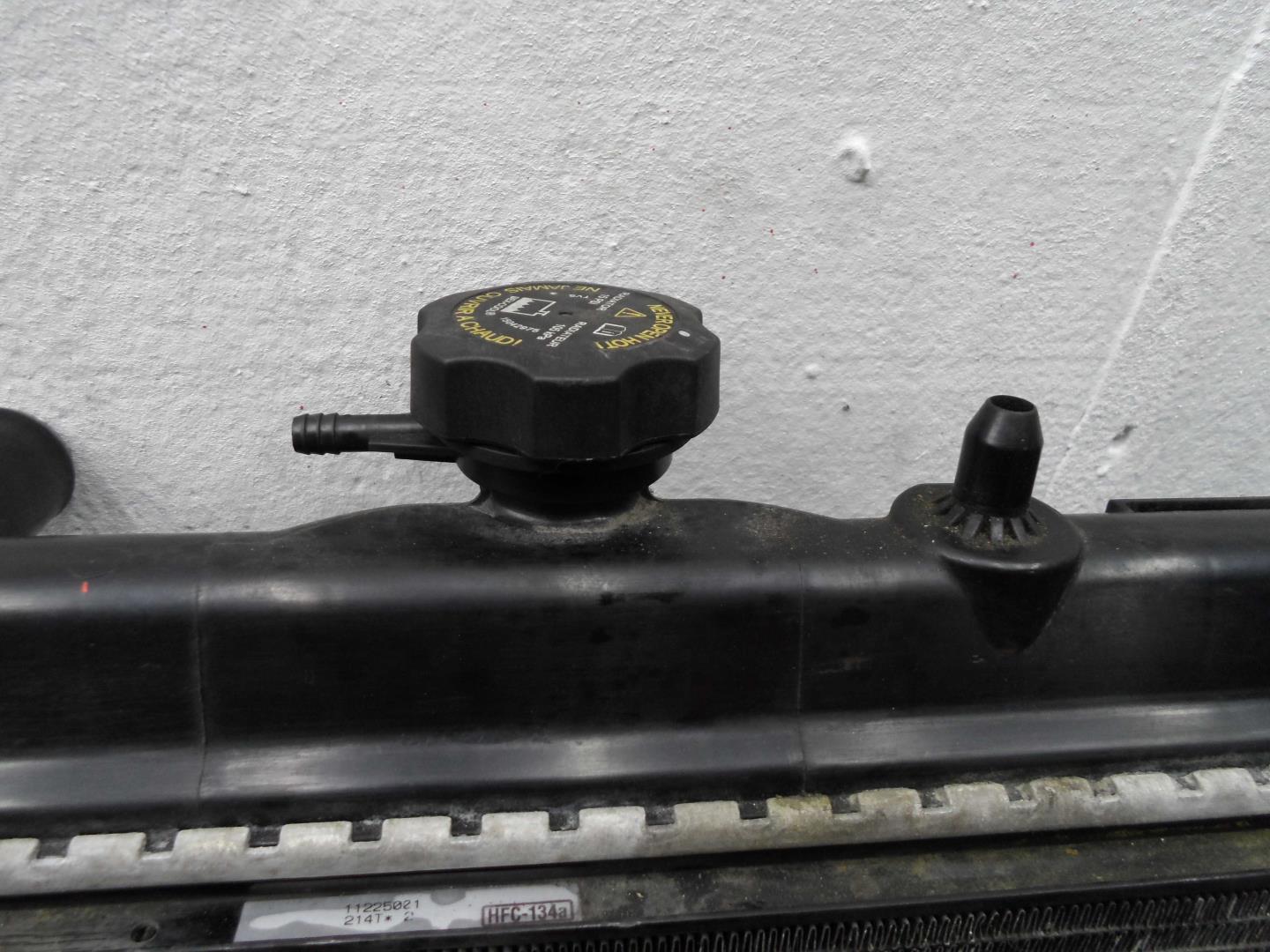 Радиатор кондиционера / конденсер