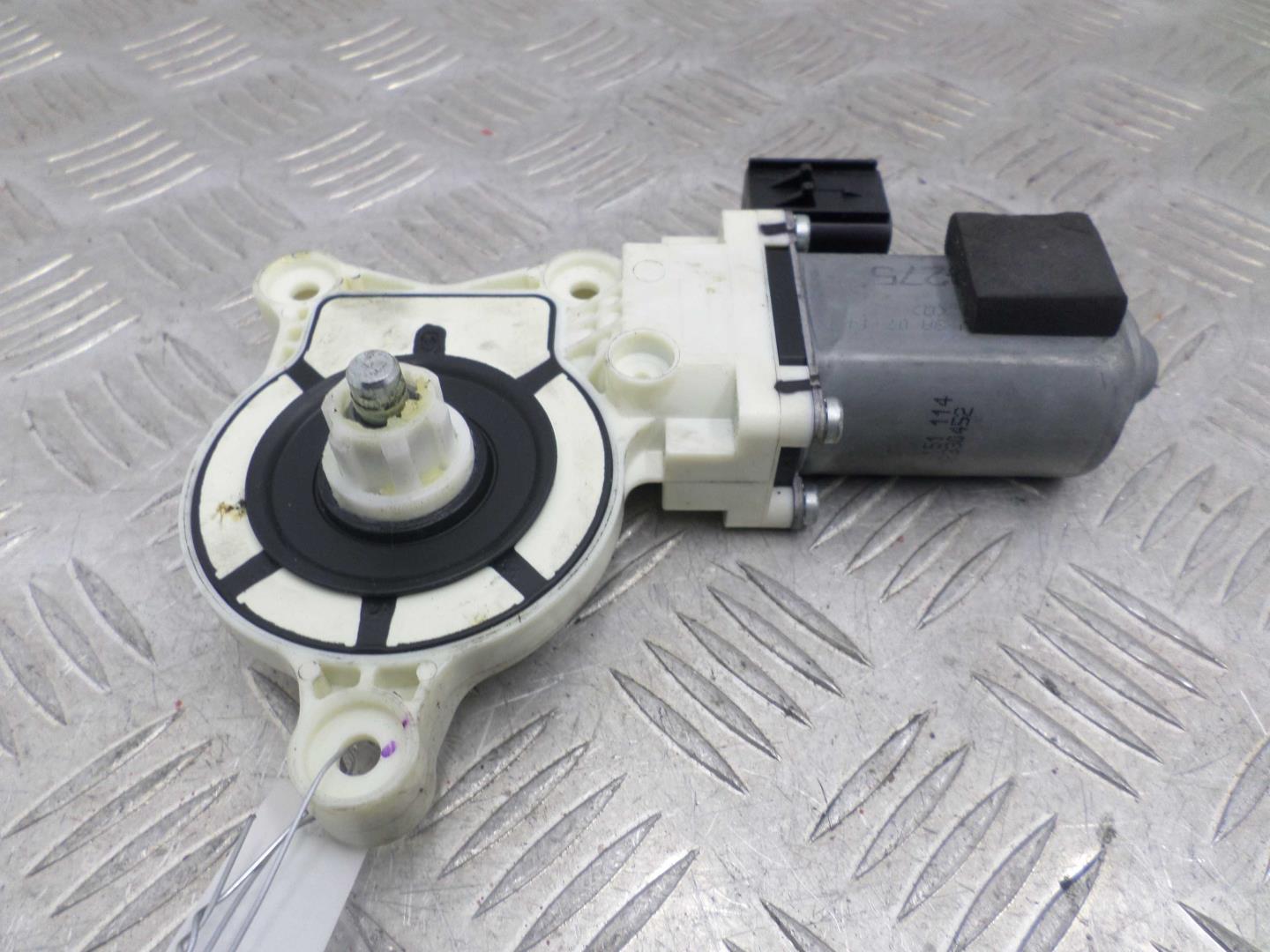 Стеклоподъемник электр. передний правый