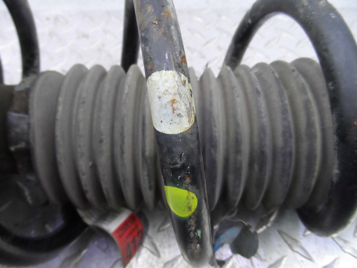 Амортизатор передний левый