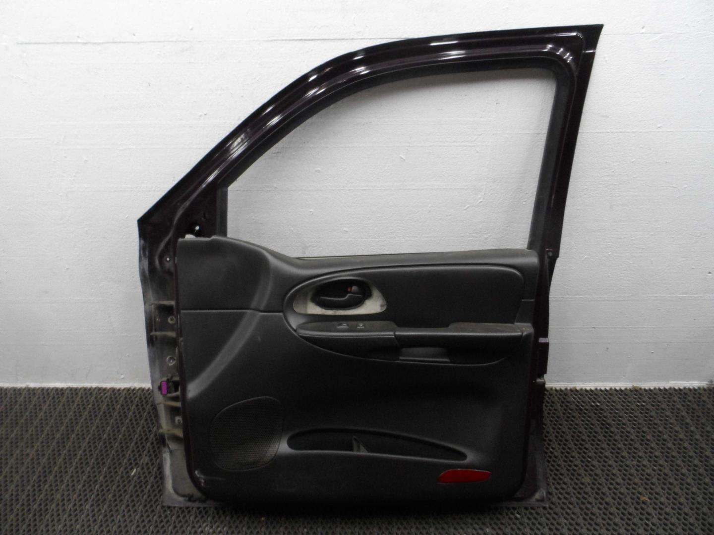 Стеклоподъемник электр. передний правый