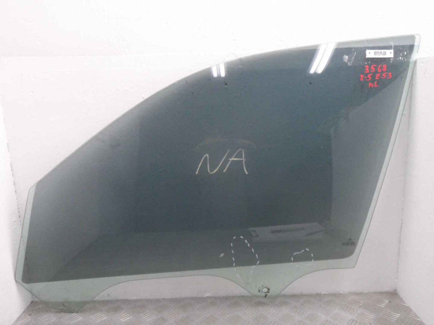 Стекло двери передней левой