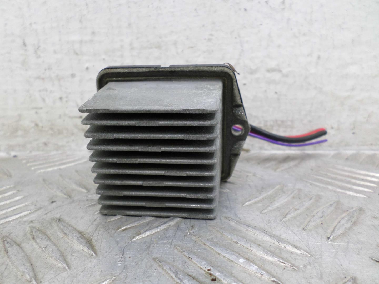 Резистор отопителя