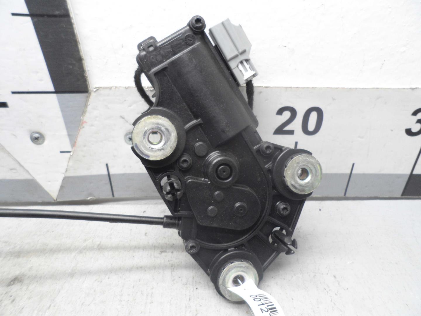 Замок багажника