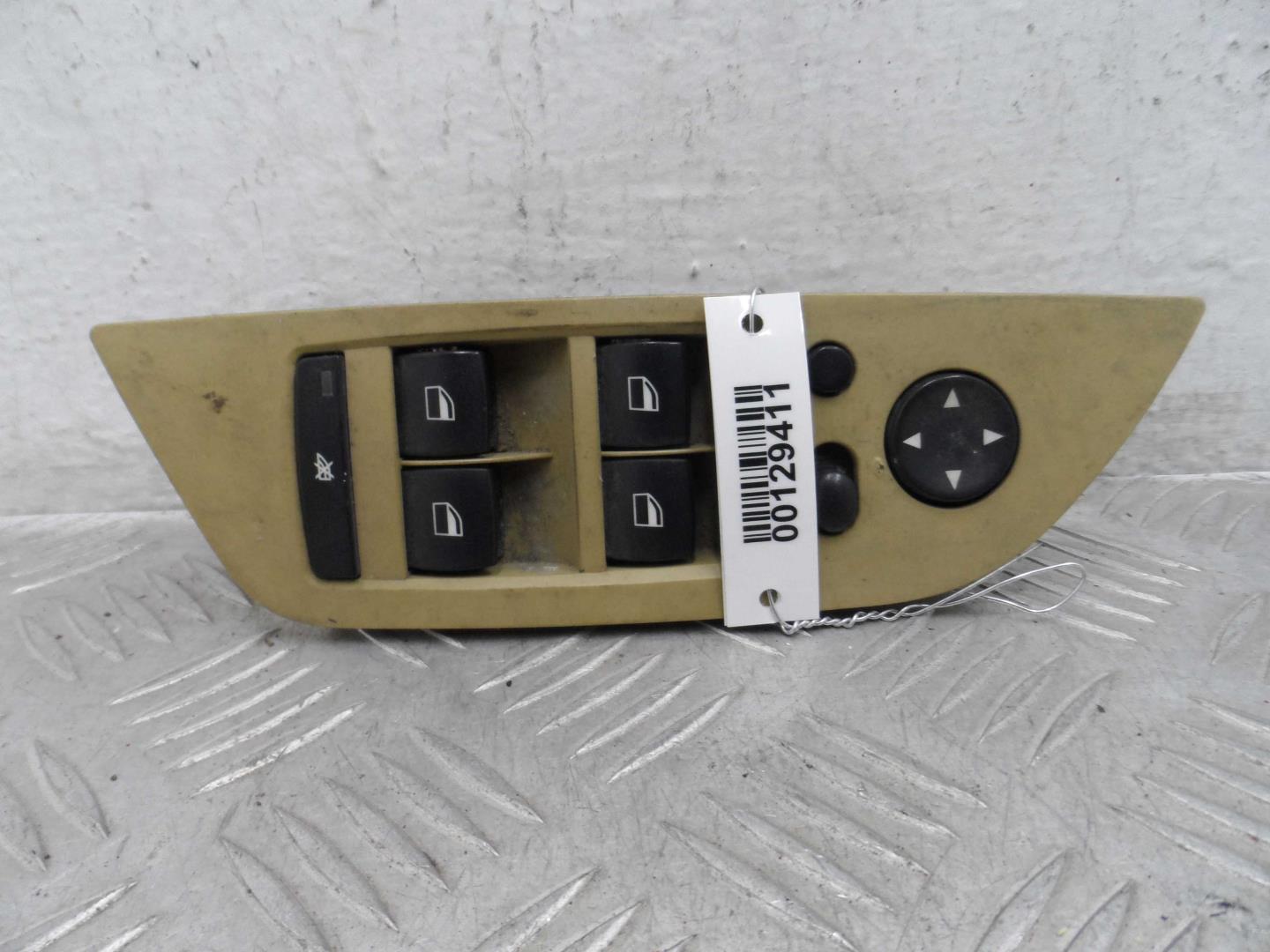 Кнопка стеклоподъемника