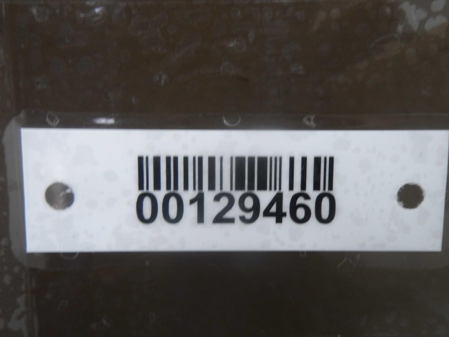 Стекло двери передней левой