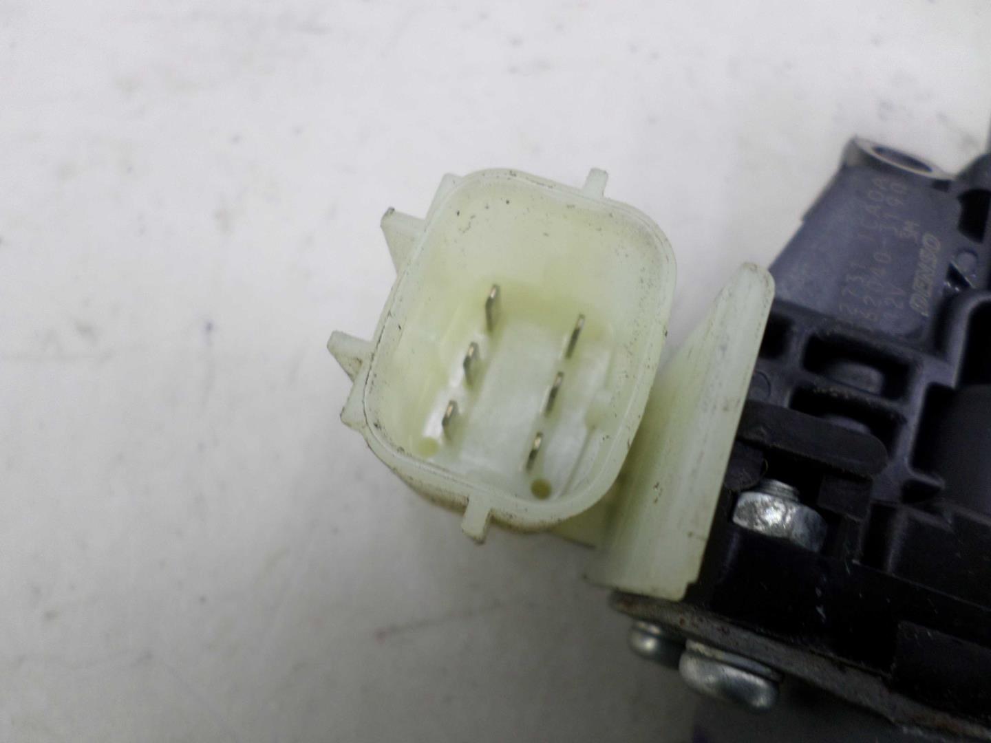 Стеклоподъемник электр. задний левый