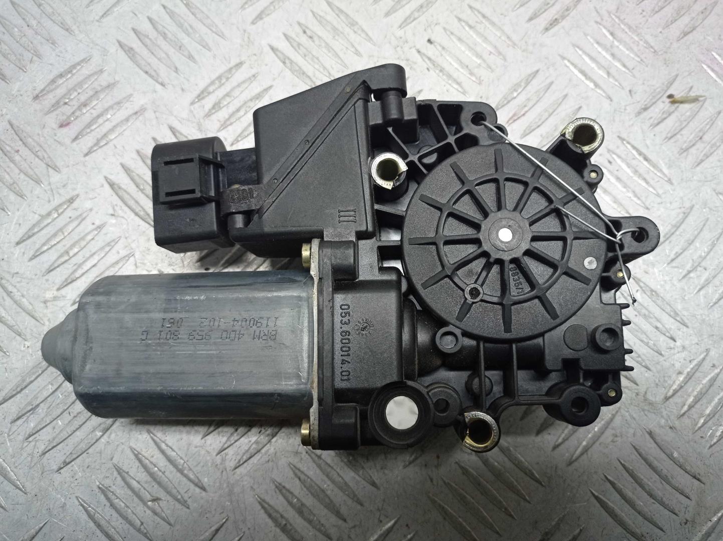 Моторчик стеклоподъемника