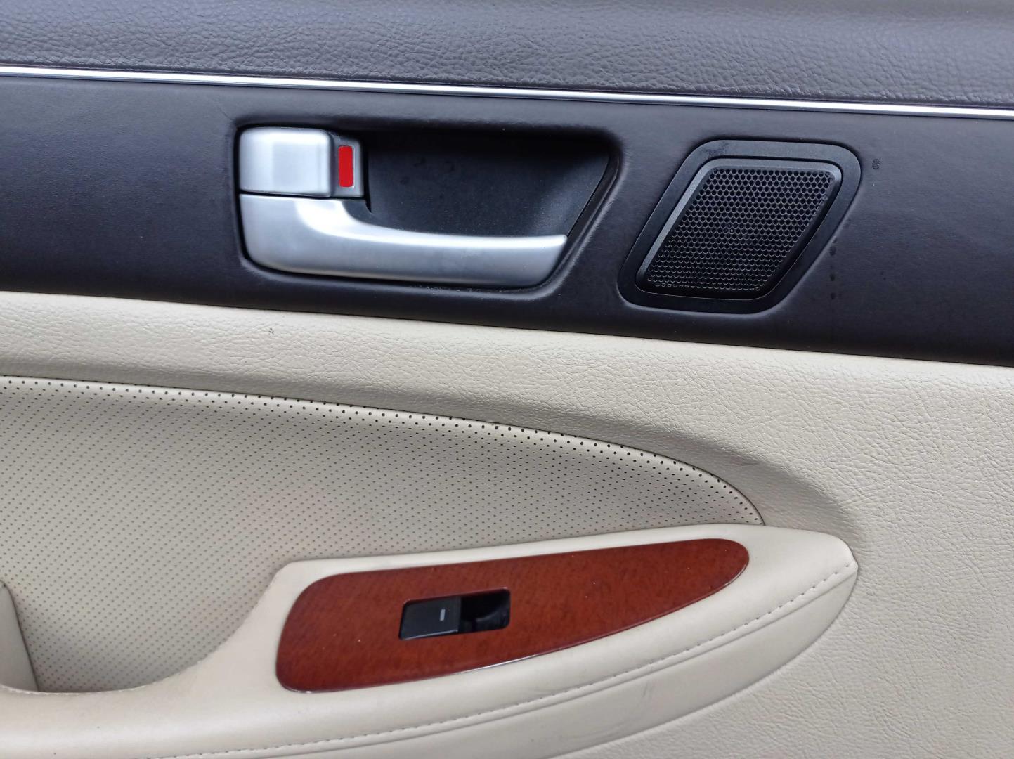 Ограничитель двери