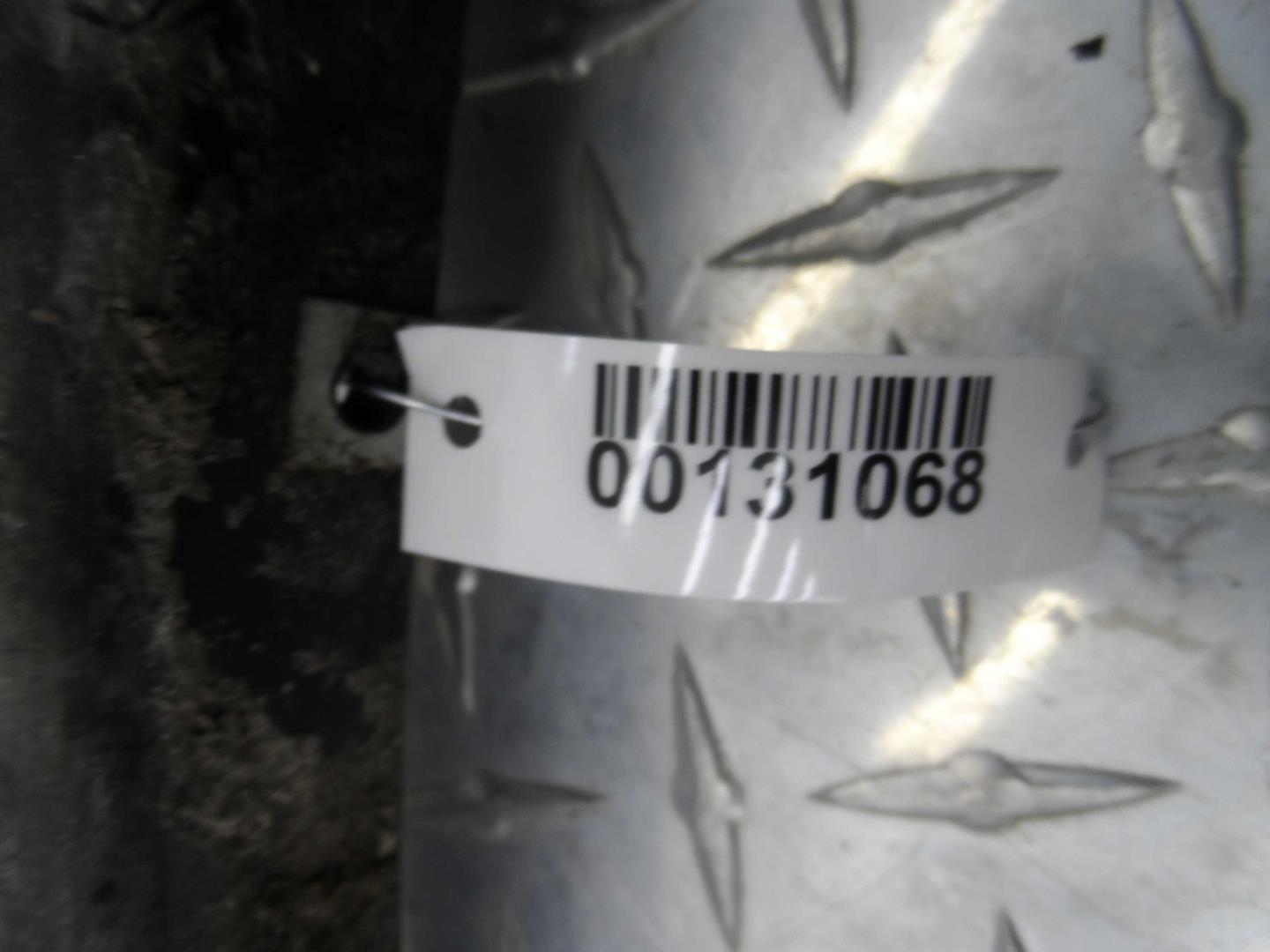 Накладка заднего крыла левого