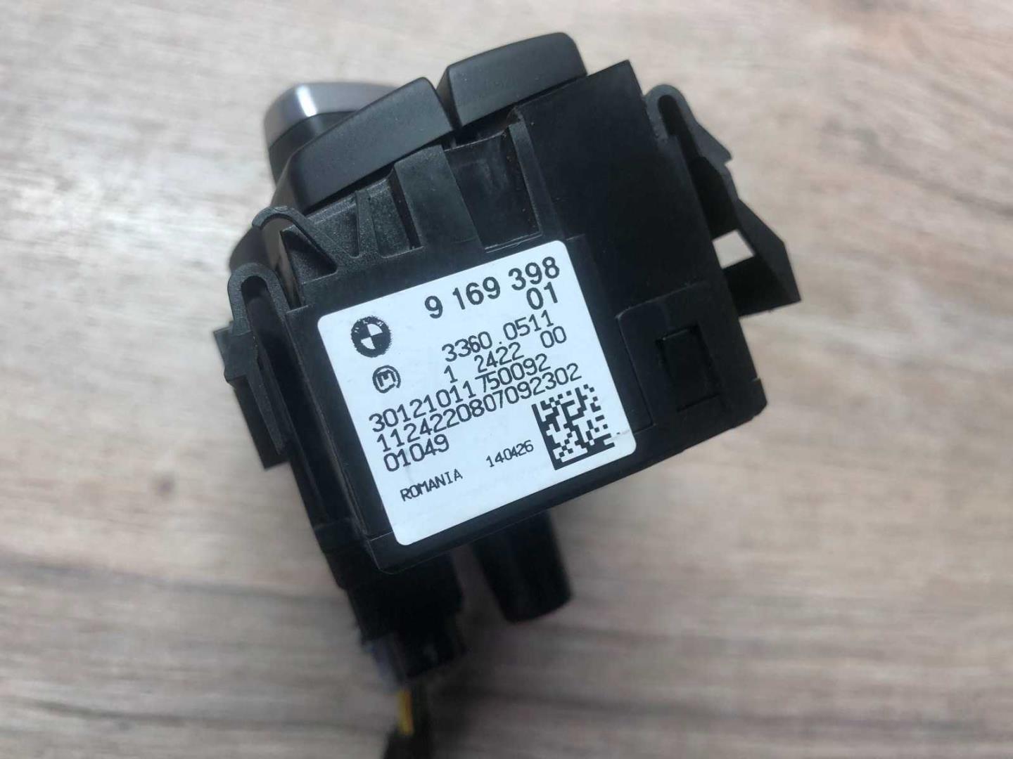 Переключатель света фар