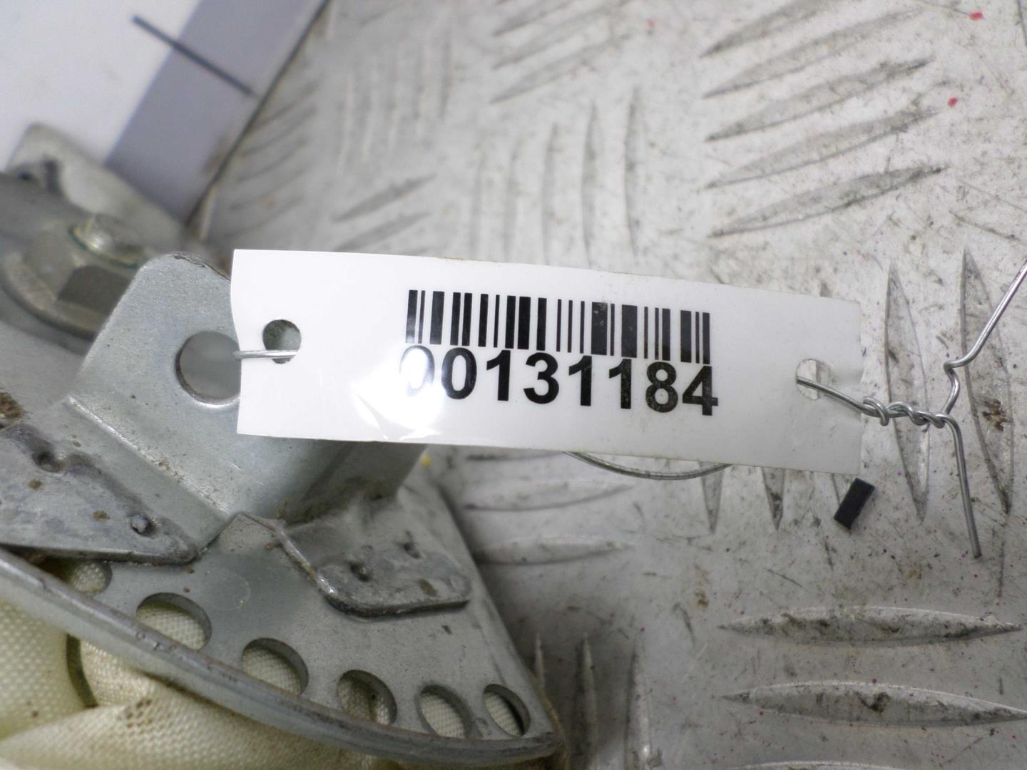 Подушка безопасности пассажирская (в торпедо)