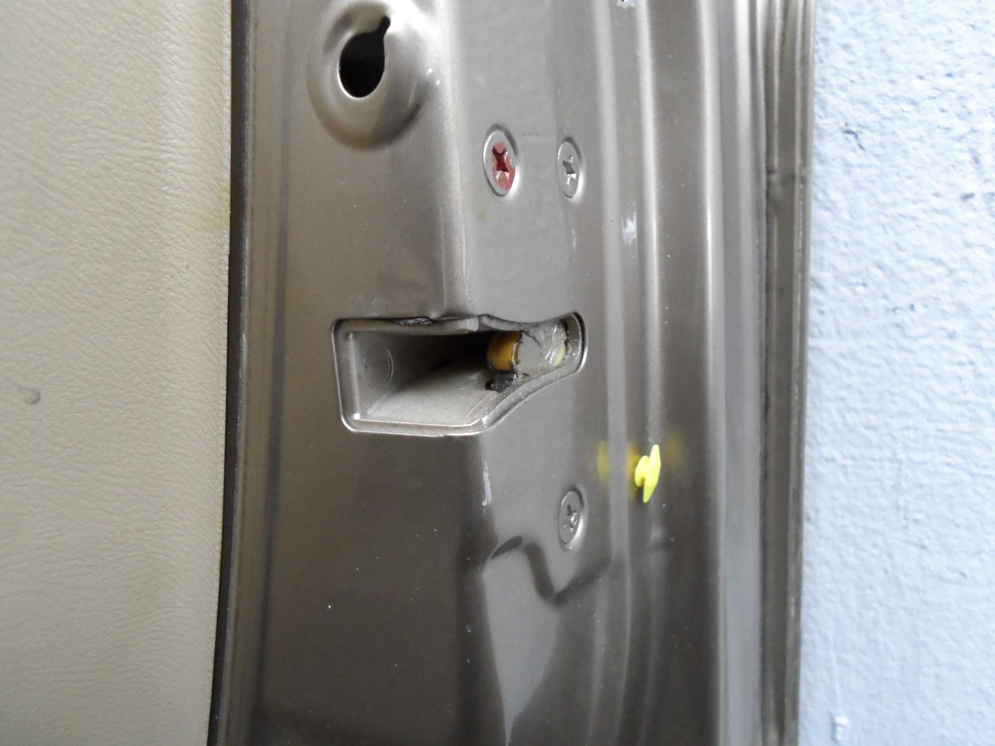 Стеклоподъемник электр. передний правый