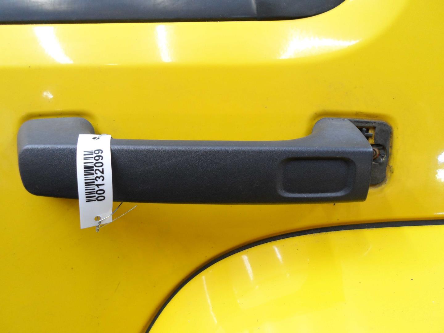 Дверь задняя левая