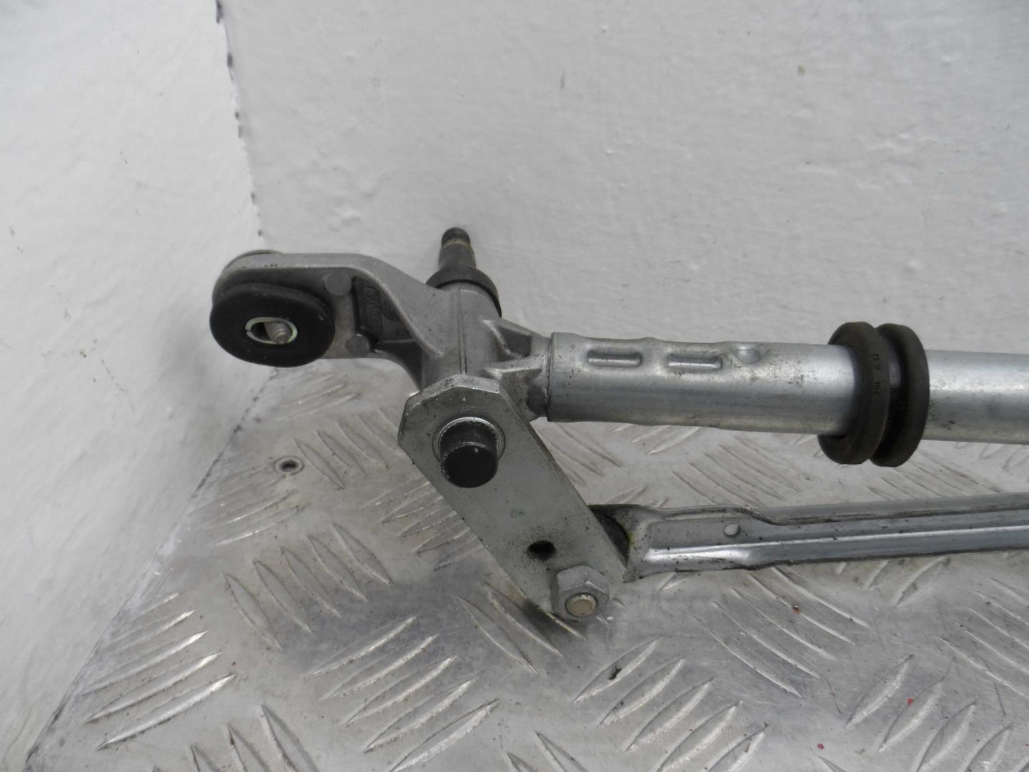 Трапеция стеклоочистителей