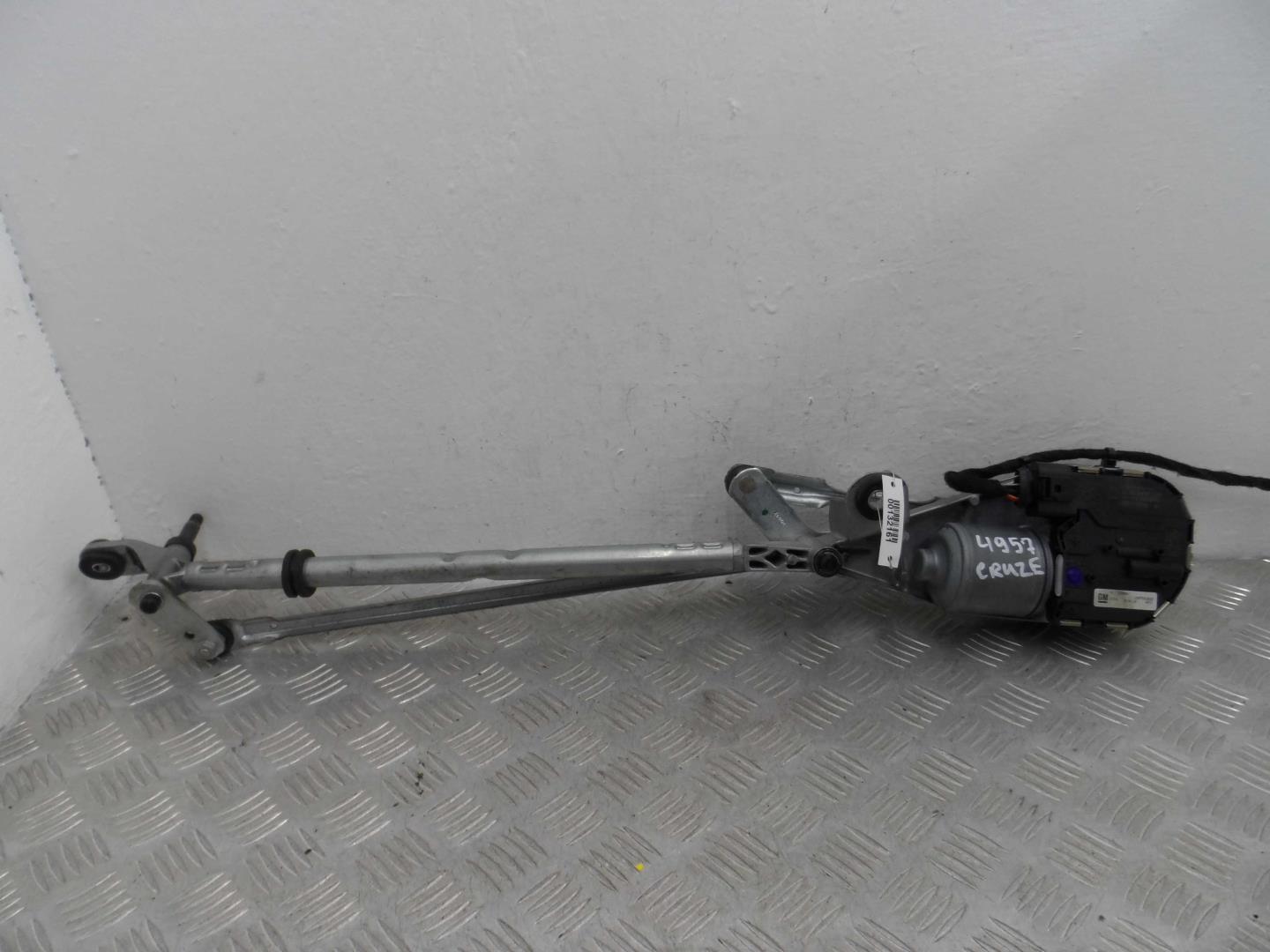 Трапеция стеклоочистителей