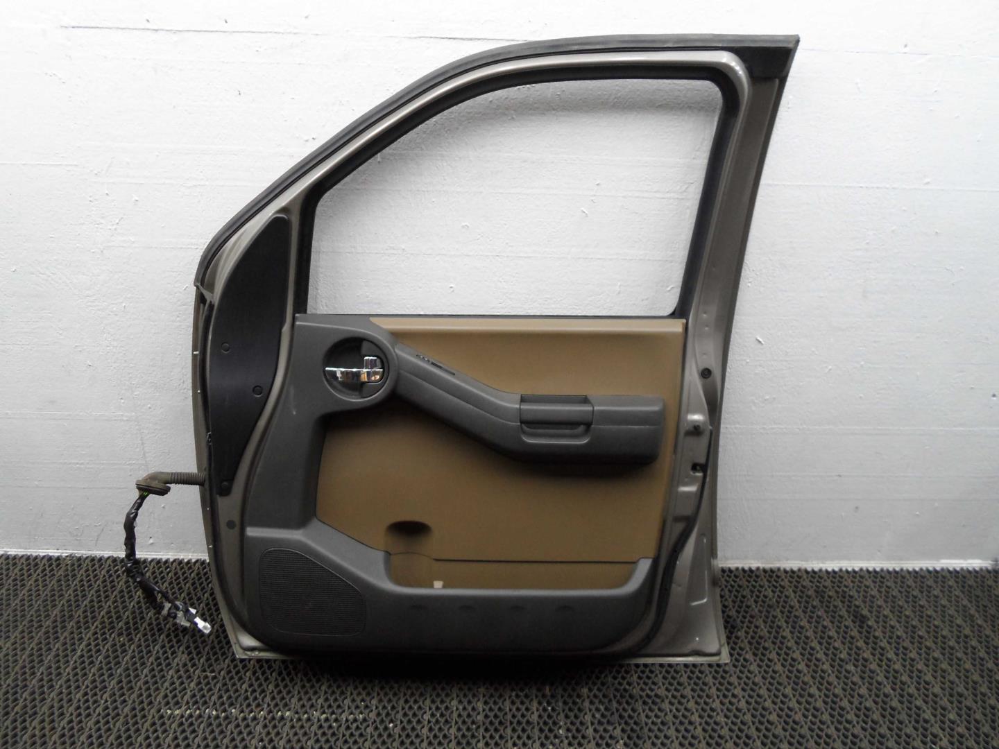 Стеклоподъемник электр. передний правый