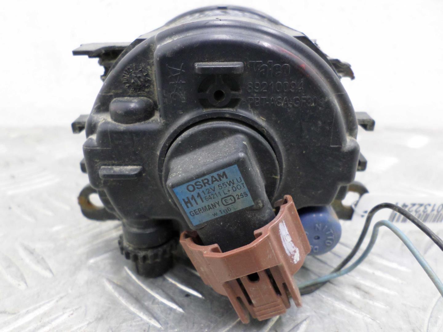 Фара противотуманная правая