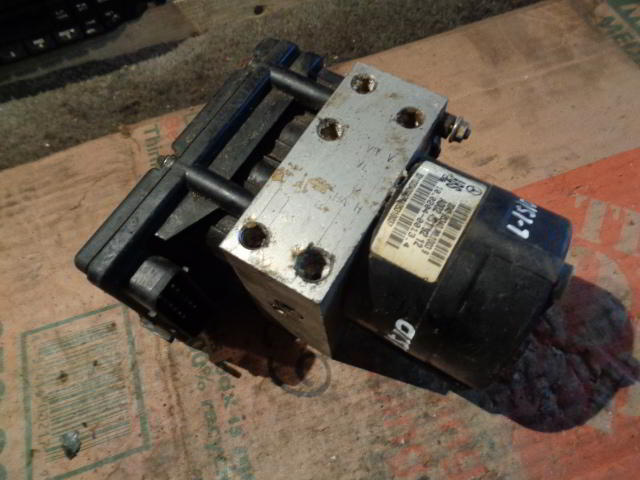 Блок ABS (насос)