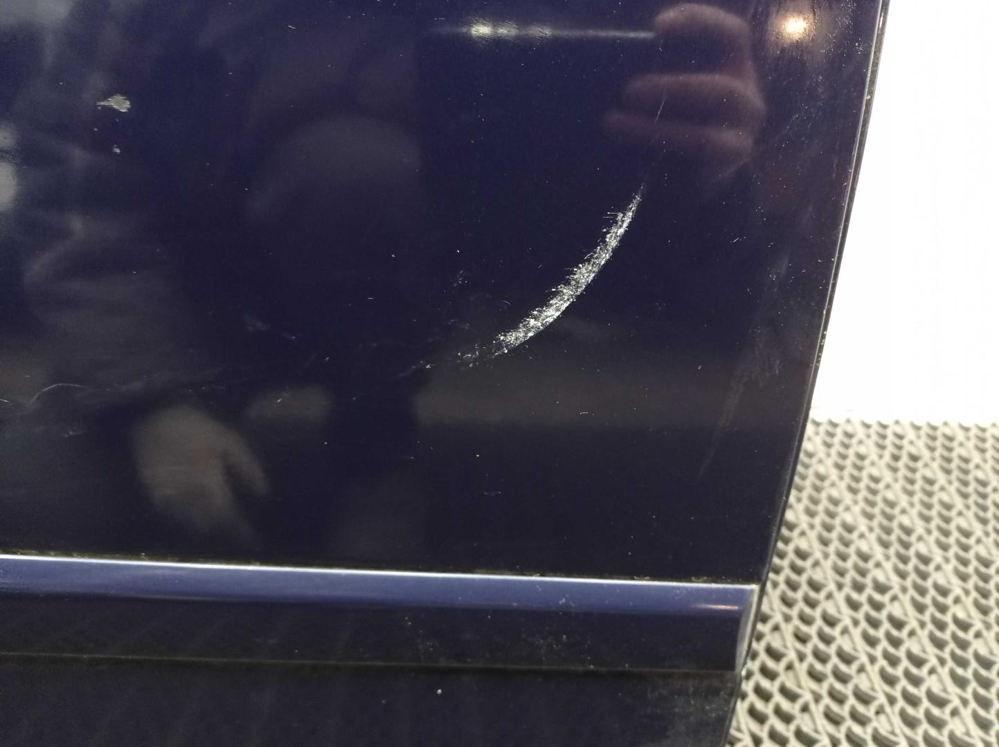 Стекло двери задней правой