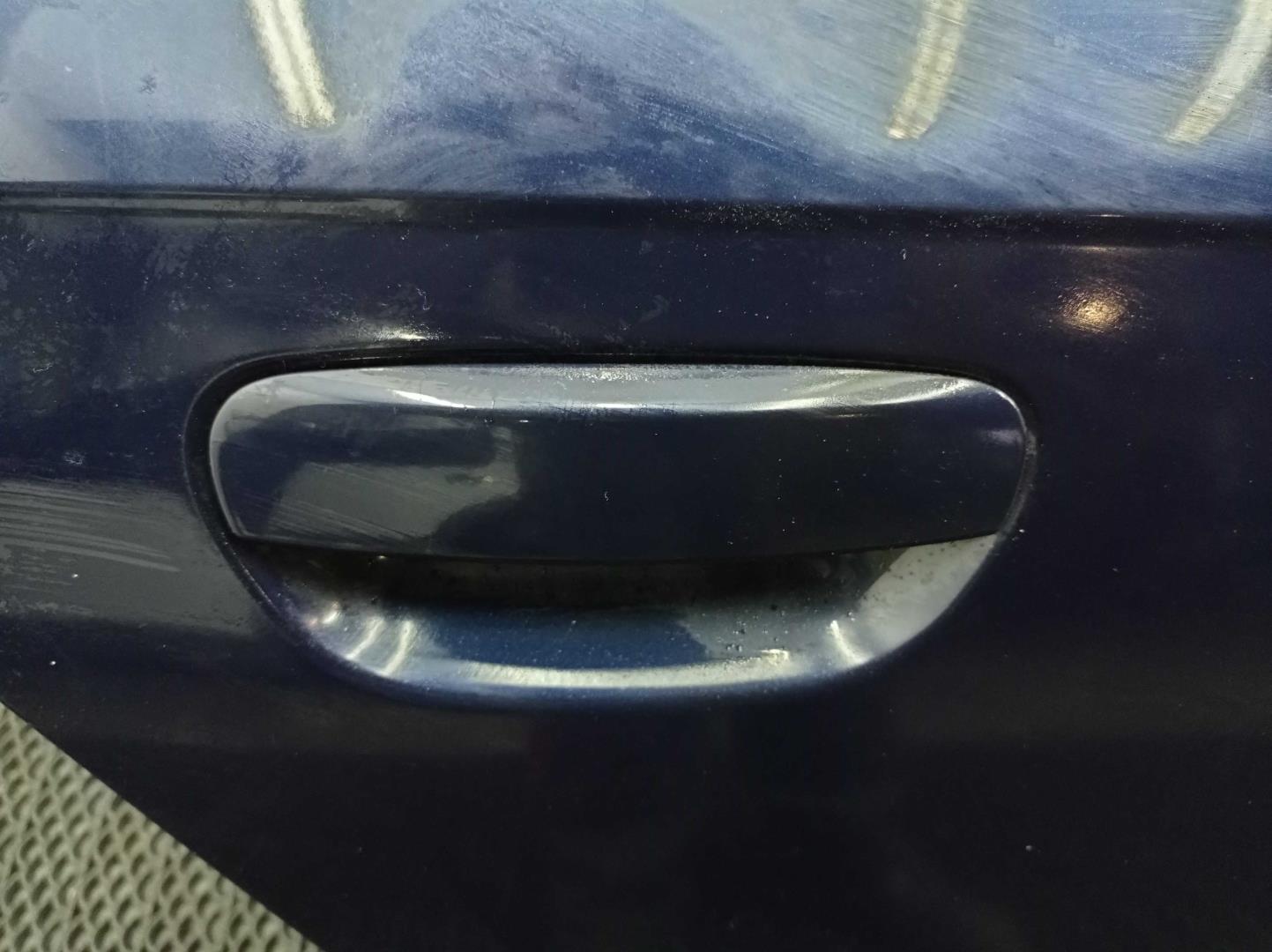 Стекло двери задней правой