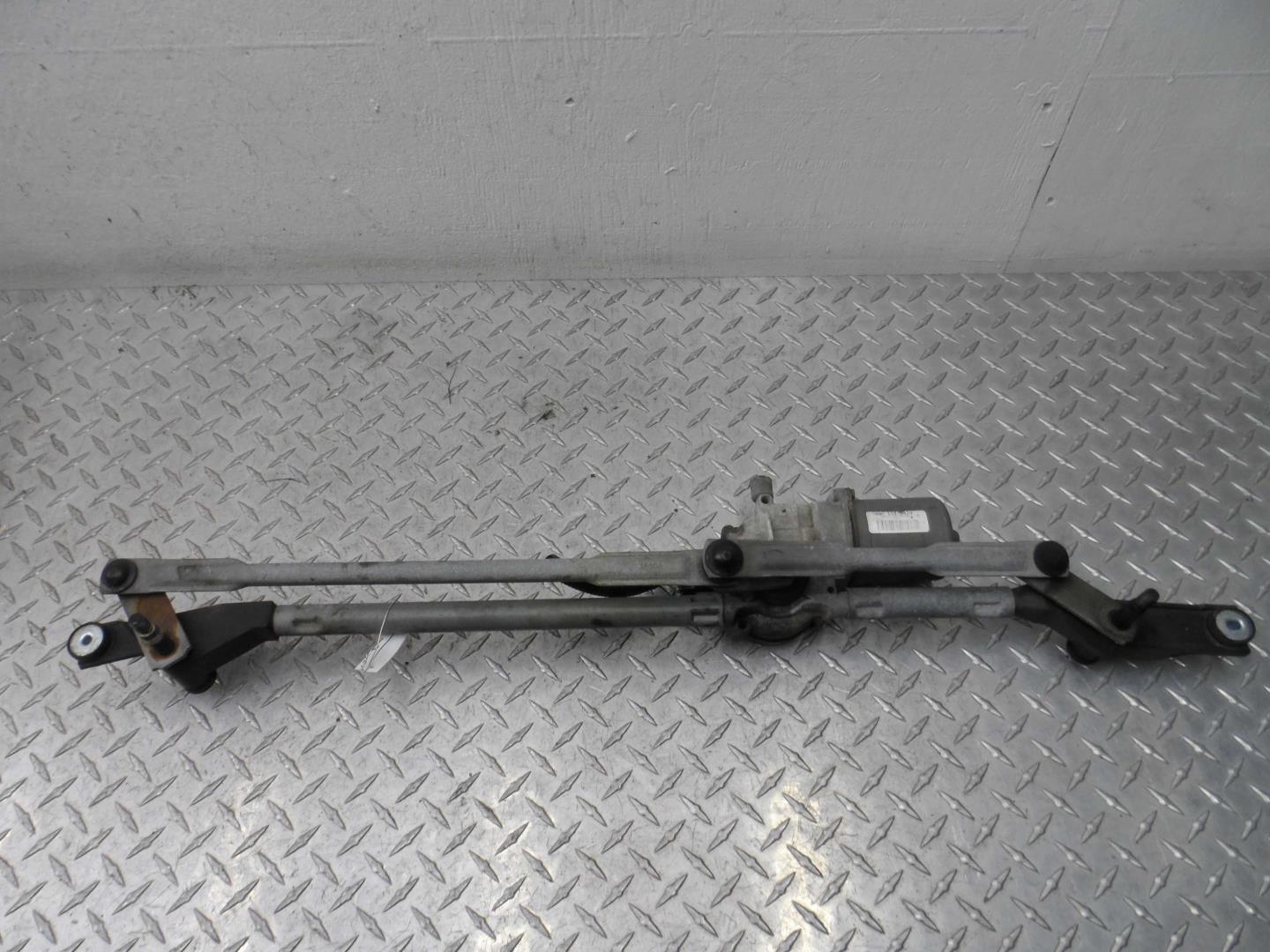 Трапеция стеклоочистителей