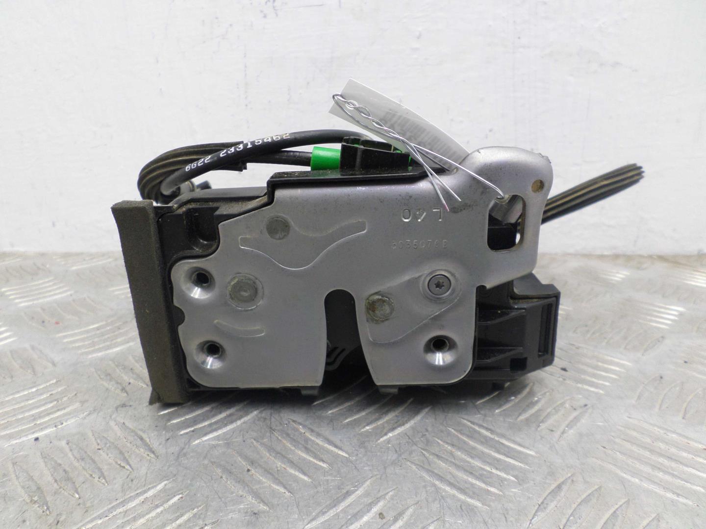 Замок двери задней правой