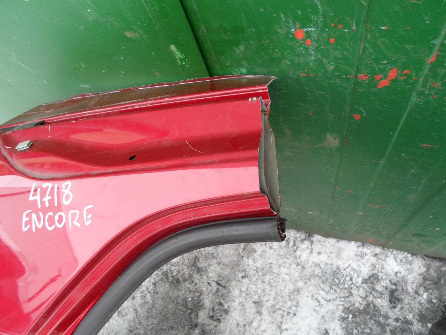 Лючок бензобака