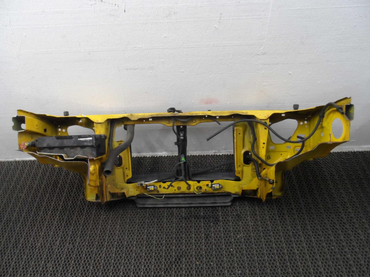 Кузовной элемент