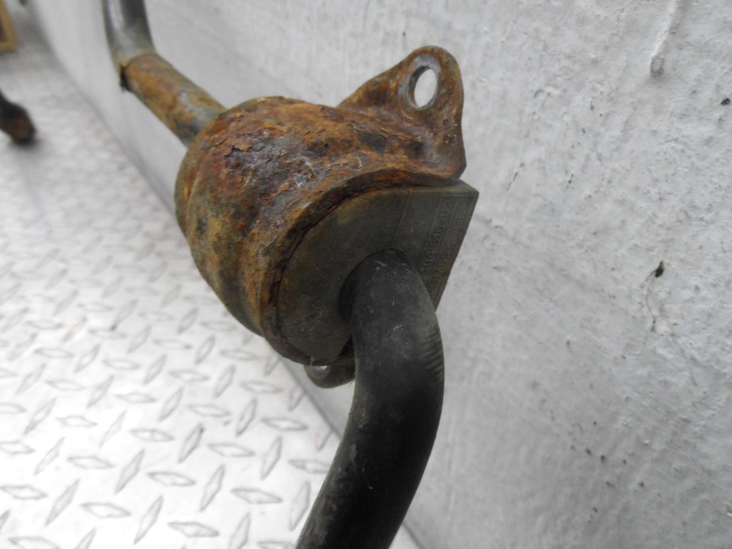 Стабилизатор задний