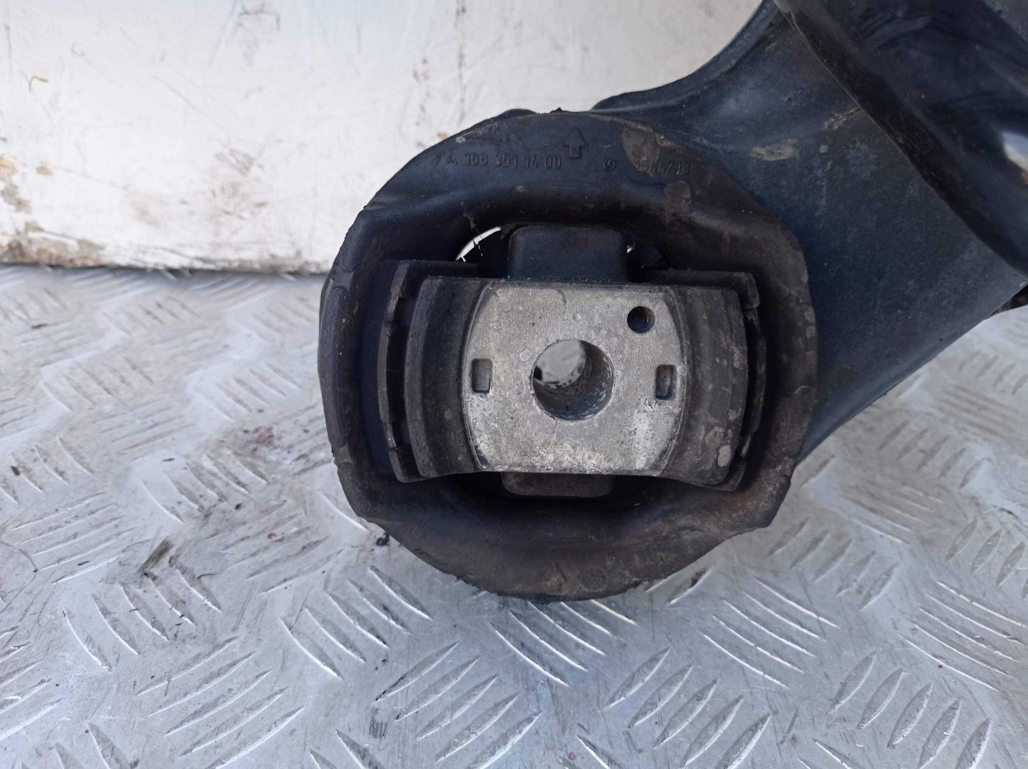 Балка задняя